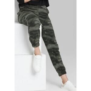 GRAYSON THREADS XS  green camo athleisure lounge sweatpants jogger NWT B85
